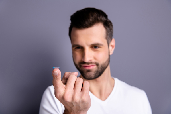 Do&#    ;s And Don&#    ;ts Of Contact Lenses In The Summer