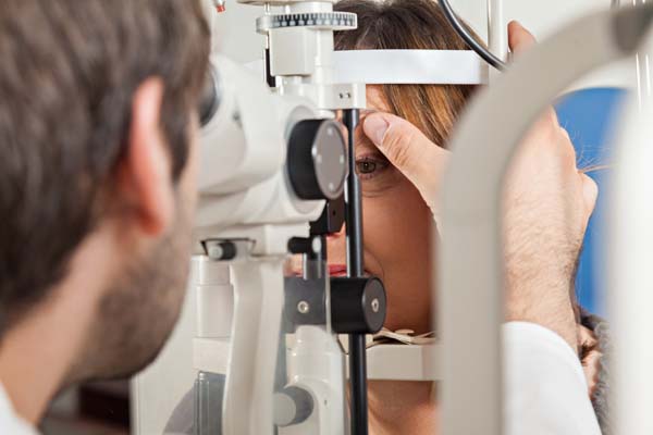 Reasons To Visit An Eye Doctor